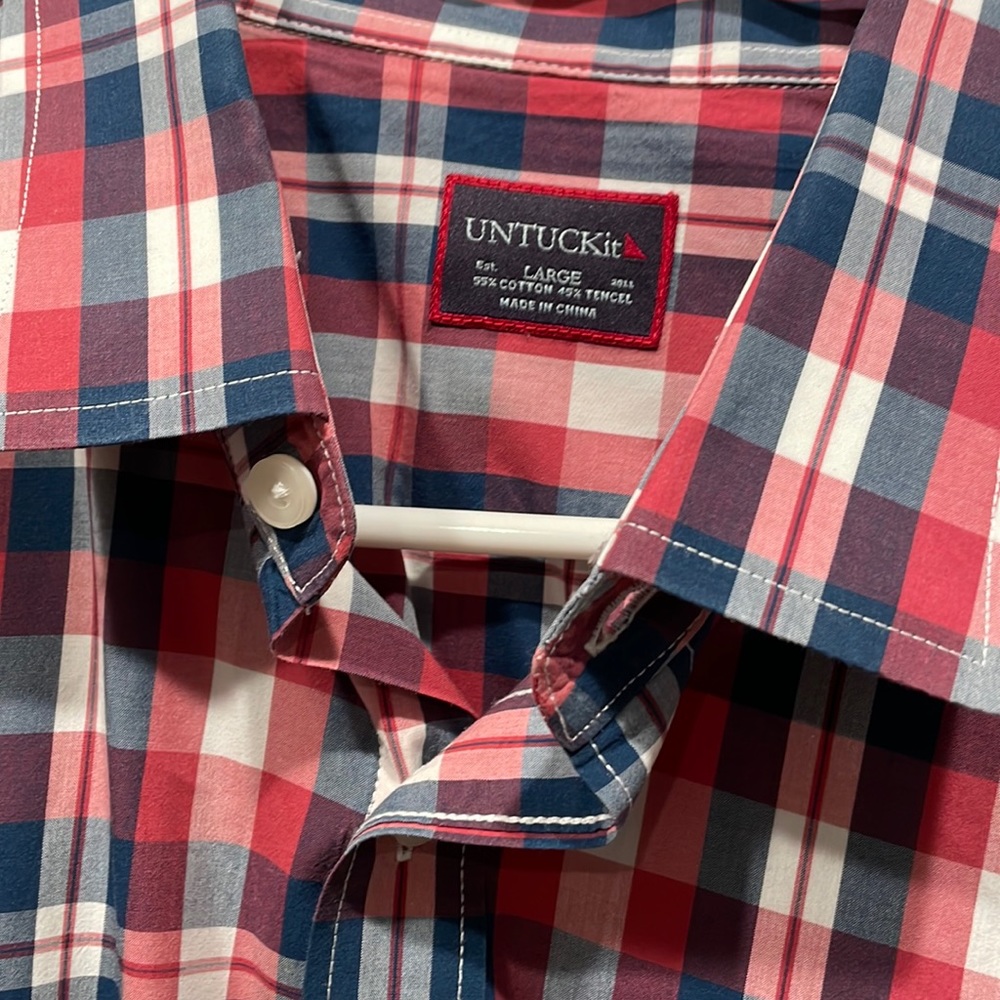 Untuckit Button Down L